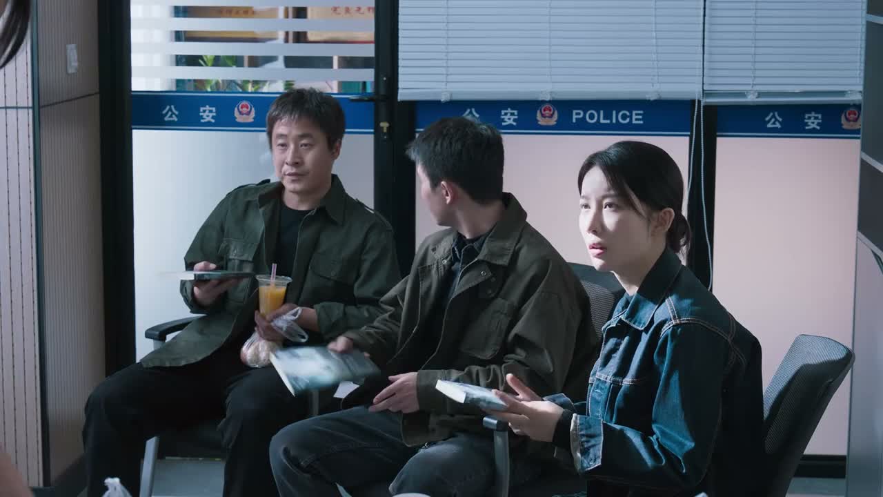 师父让看就看呗