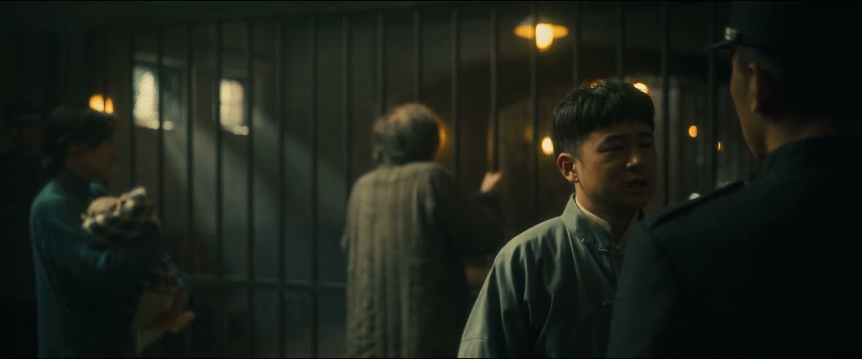 我们这一家人在一块 说个话不容易