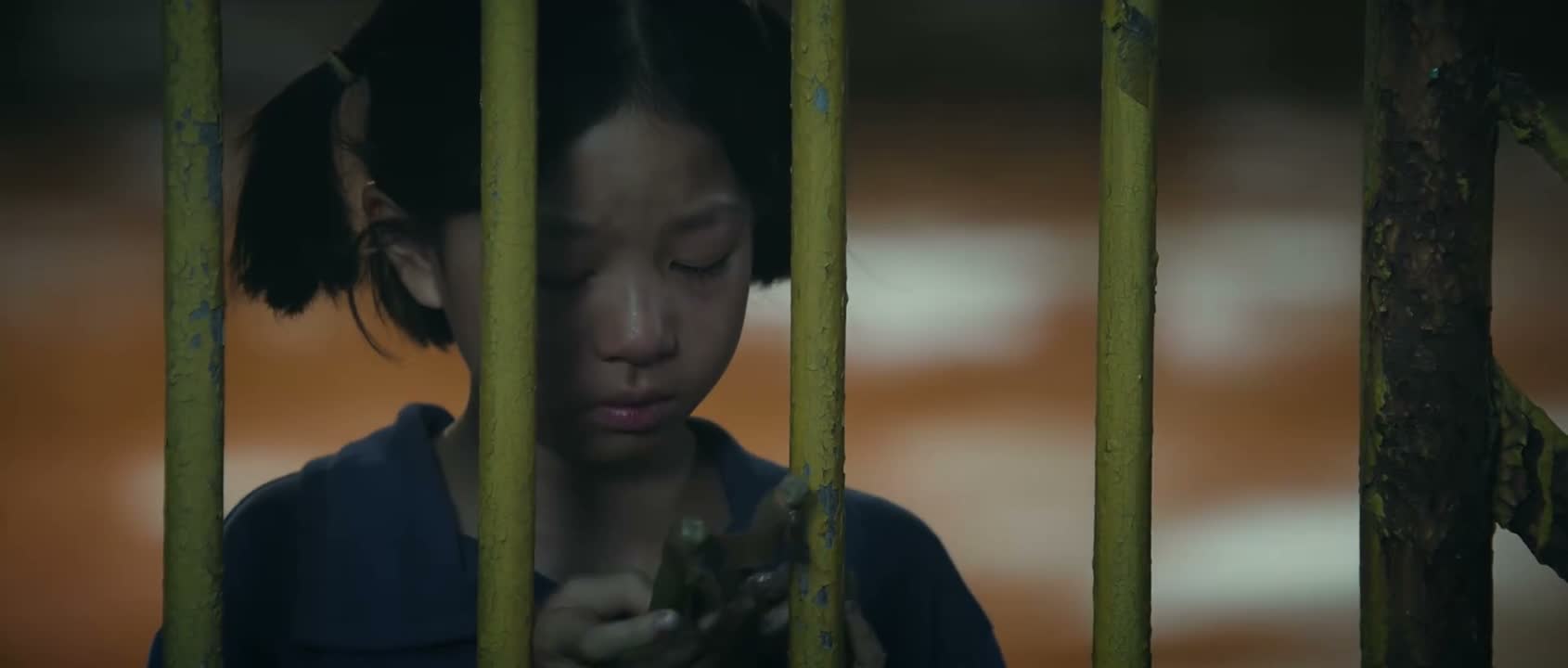 八一走了 他是逃走的
