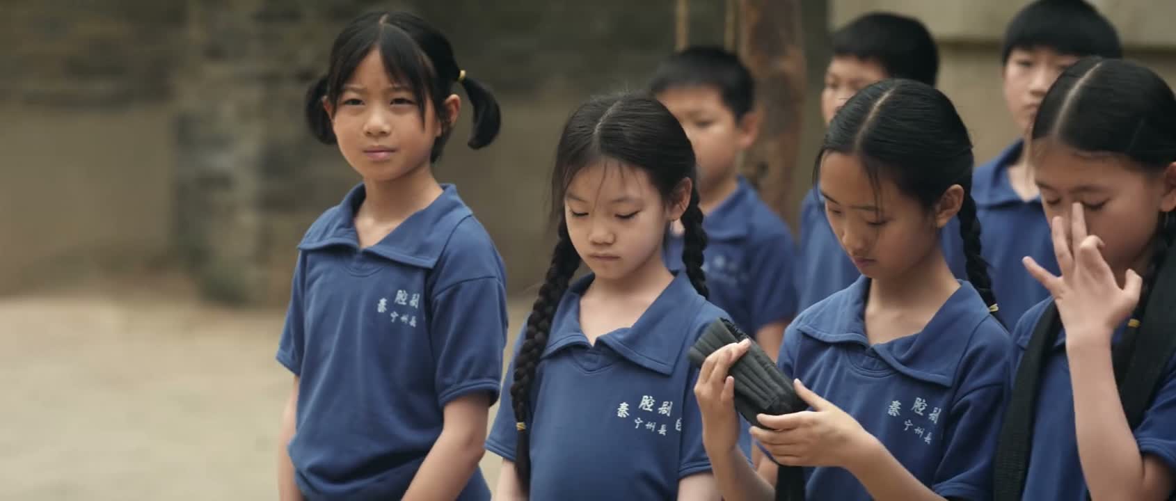 一个个龟五锤六(没正形)的 一盘散沙