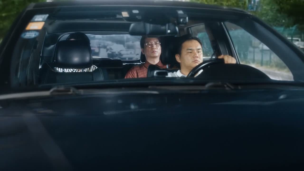 郭总 先吃点吧