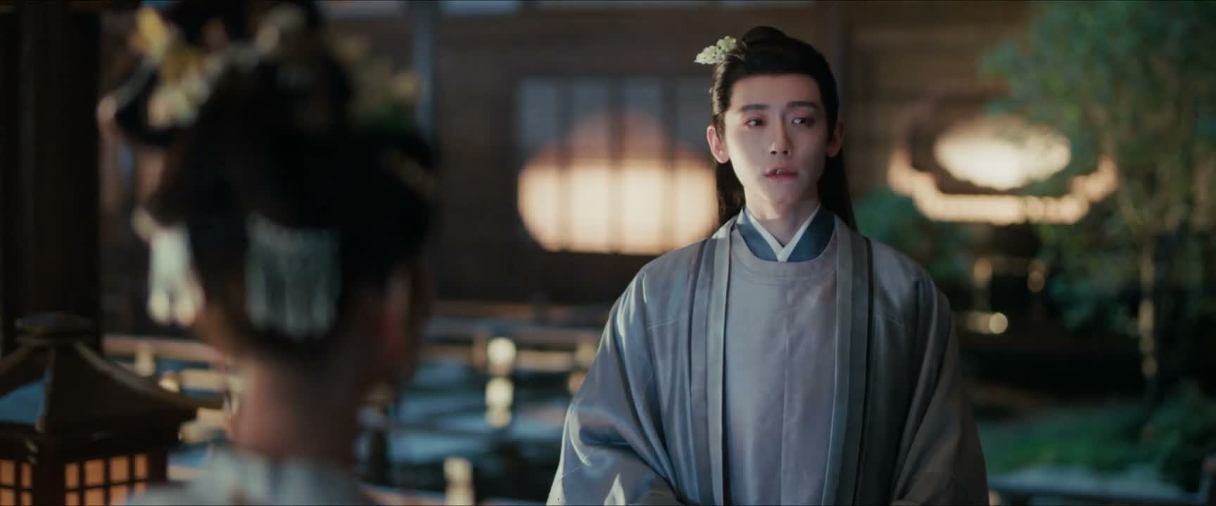 曾于东宫搜出了龙袍