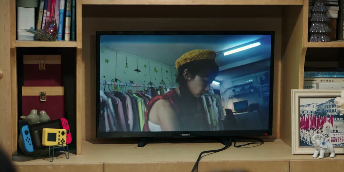 跟我最好的哥们儿孔小灿讲两句