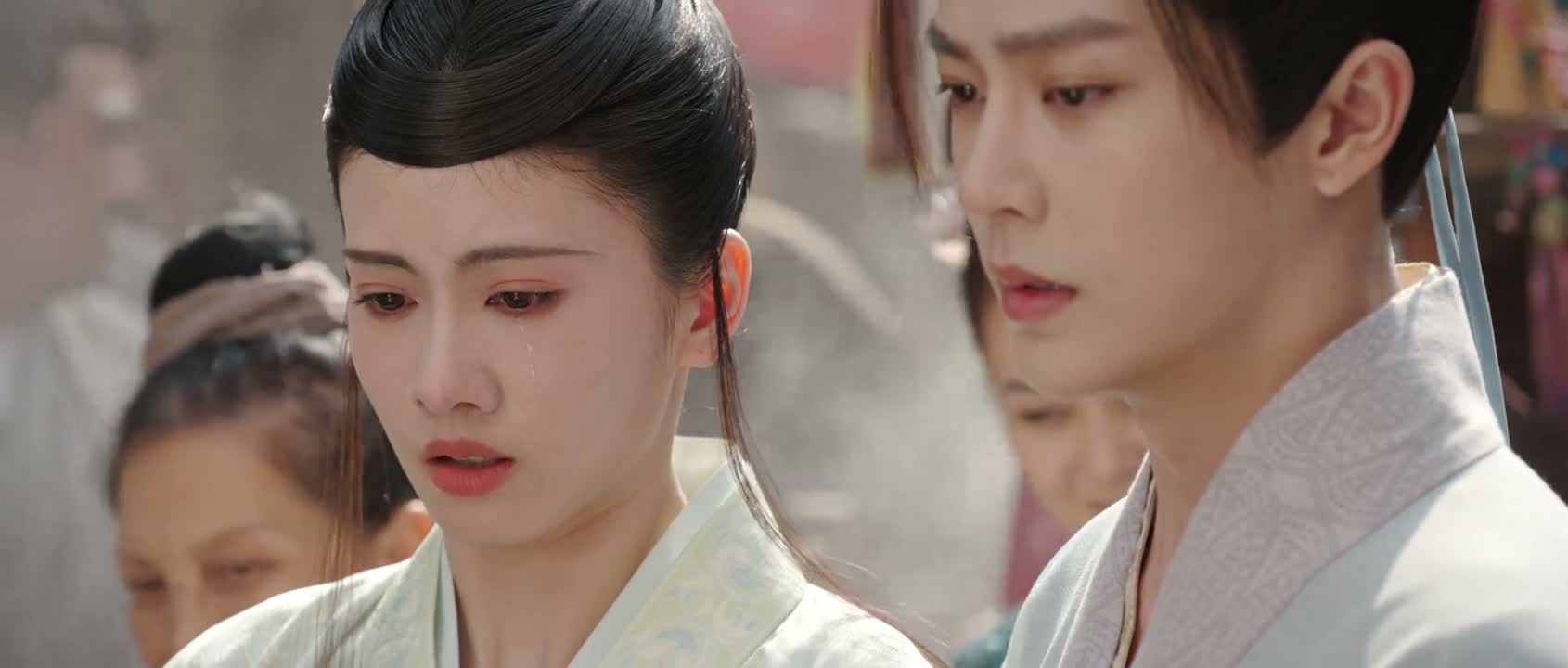何必当初啊
