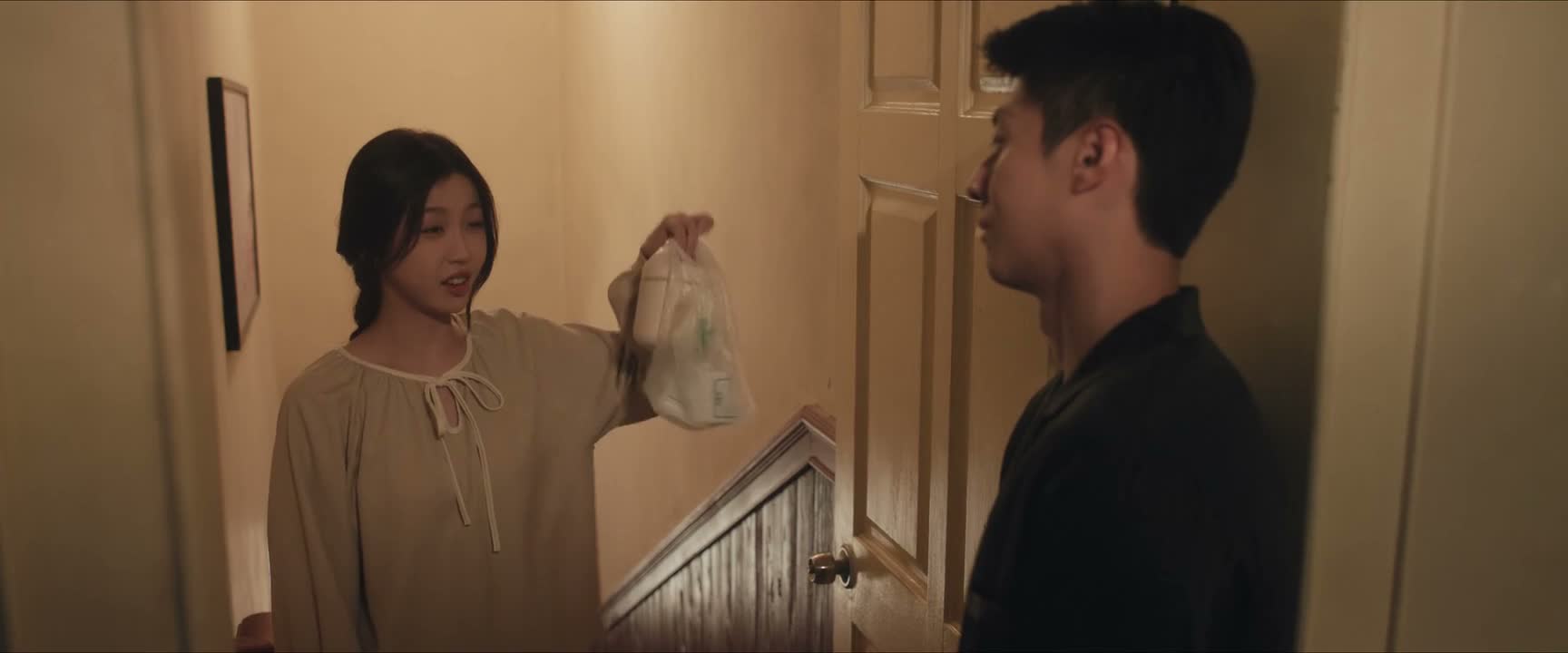 走吧 给你买了吃的