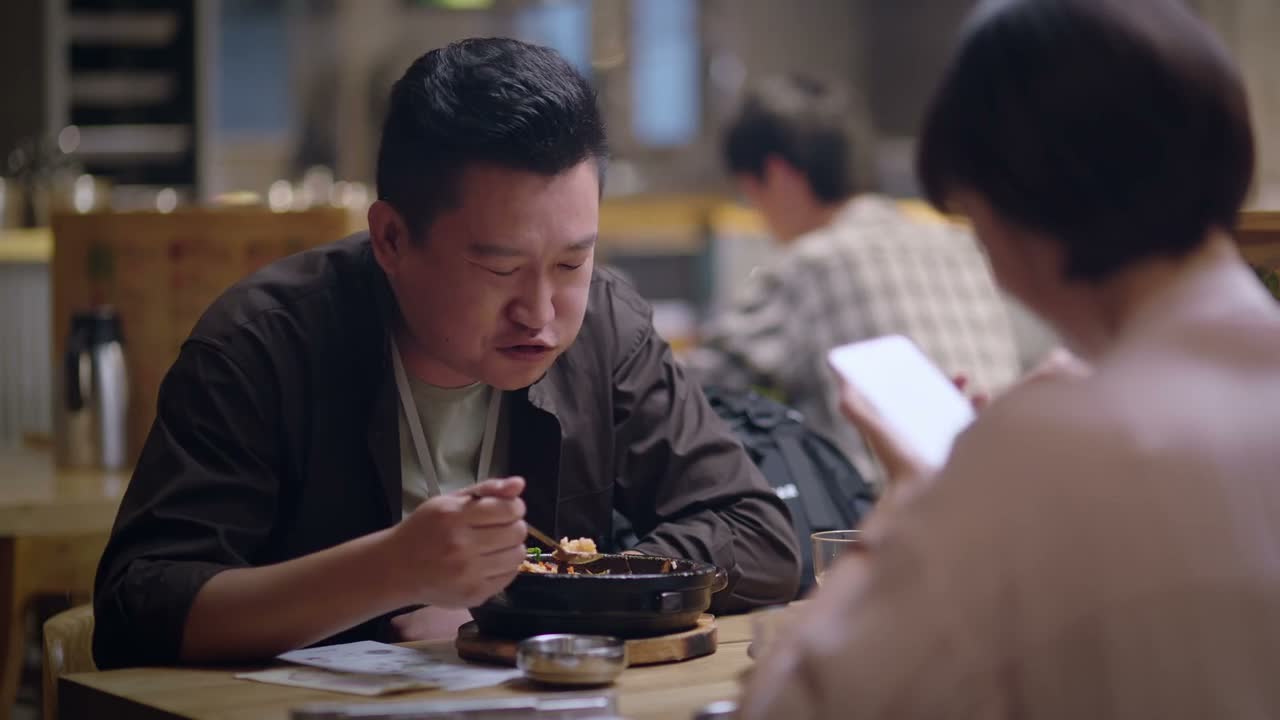 其实有点肉挺好看的