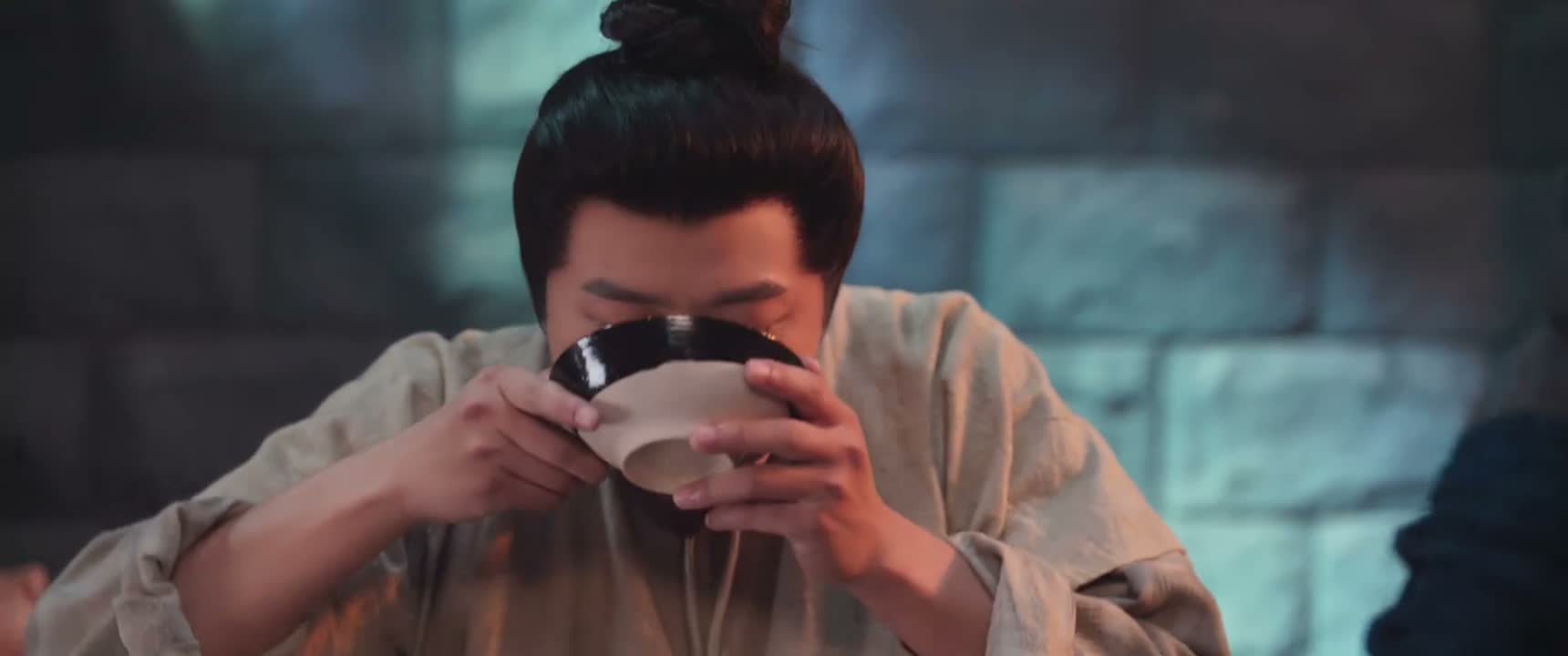 管着你们吃管着你们喝