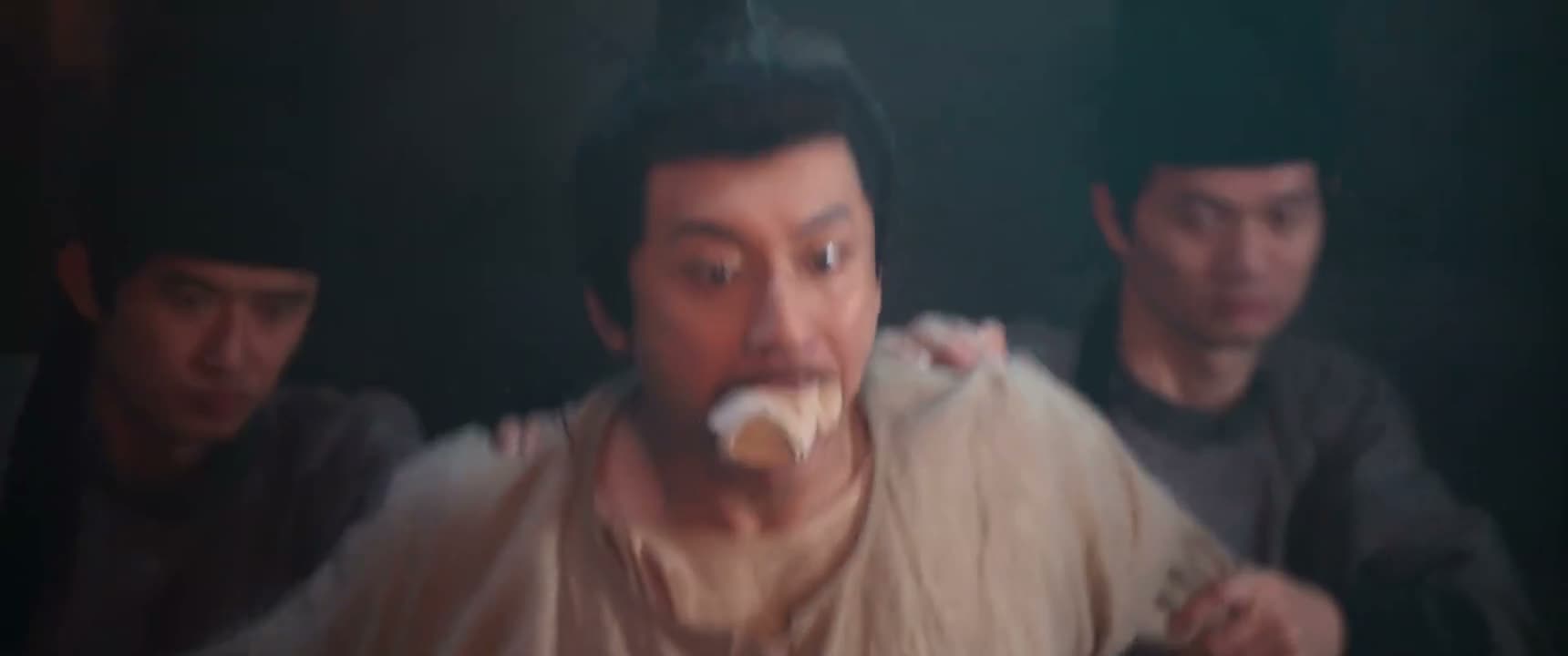 说你就是凭这张脸发的财