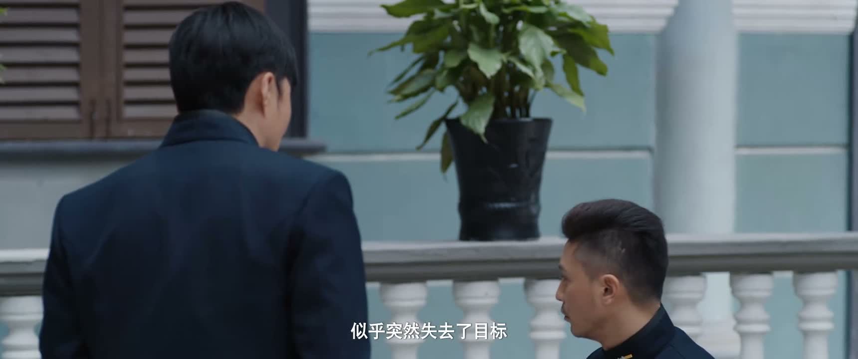 似乎突然失去了目标