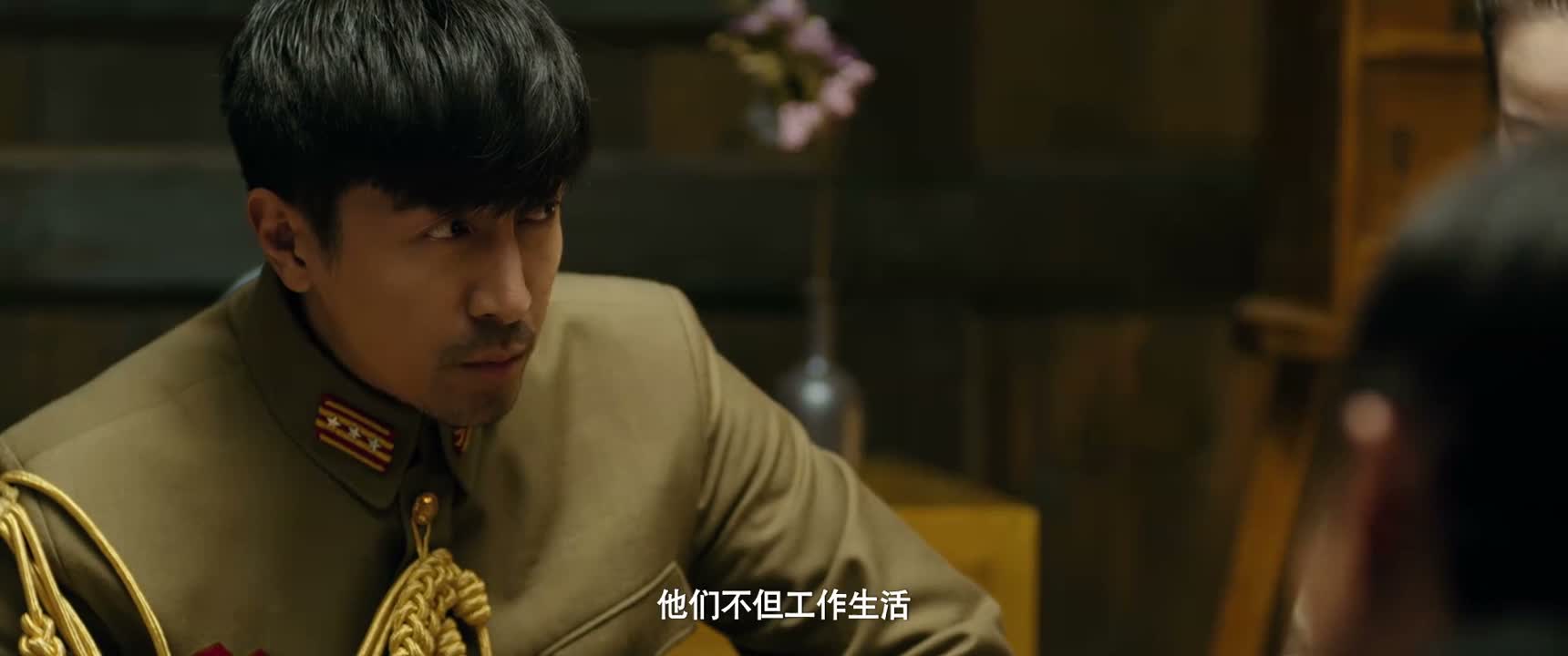 他们不但工作生活