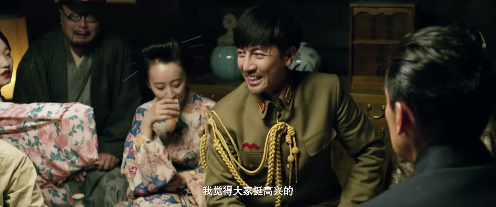 我觉得大家挺高兴的