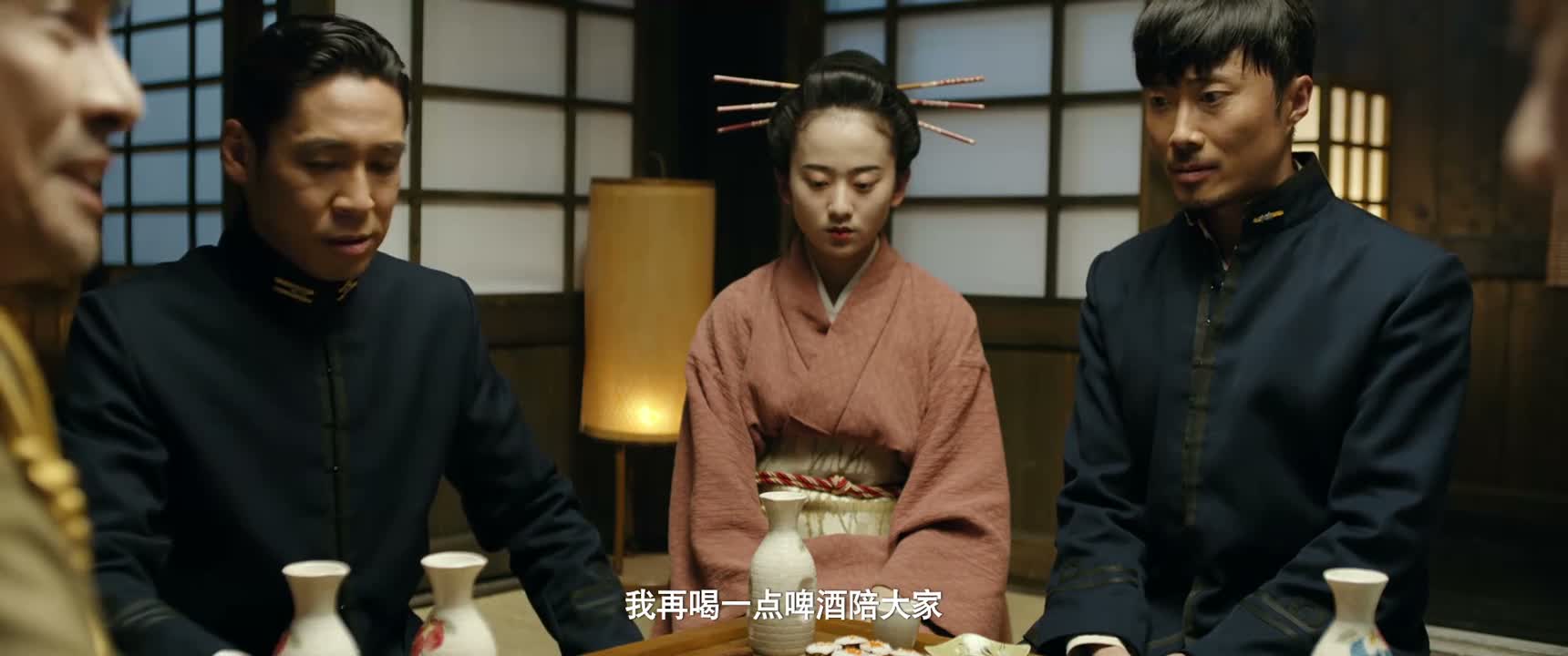 我再喝一点啤酒陪大家