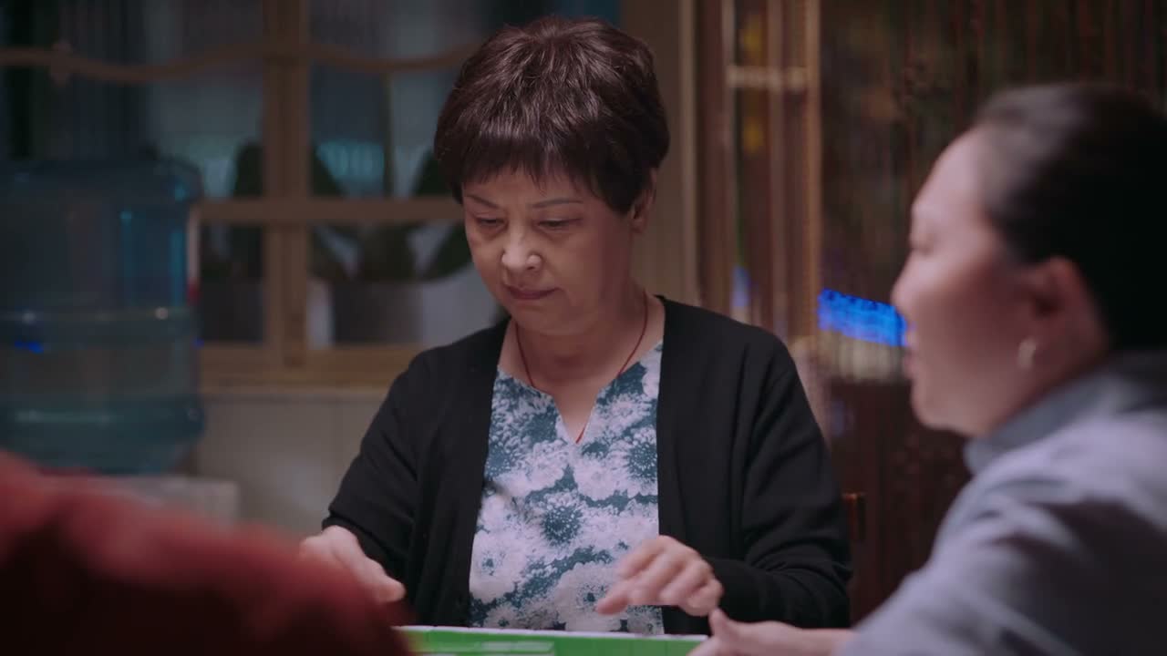 当初她也难啊