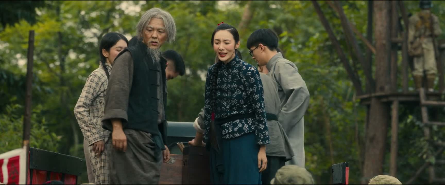 快点 还要赶下一场呢 不是 我当兵 我有钱
