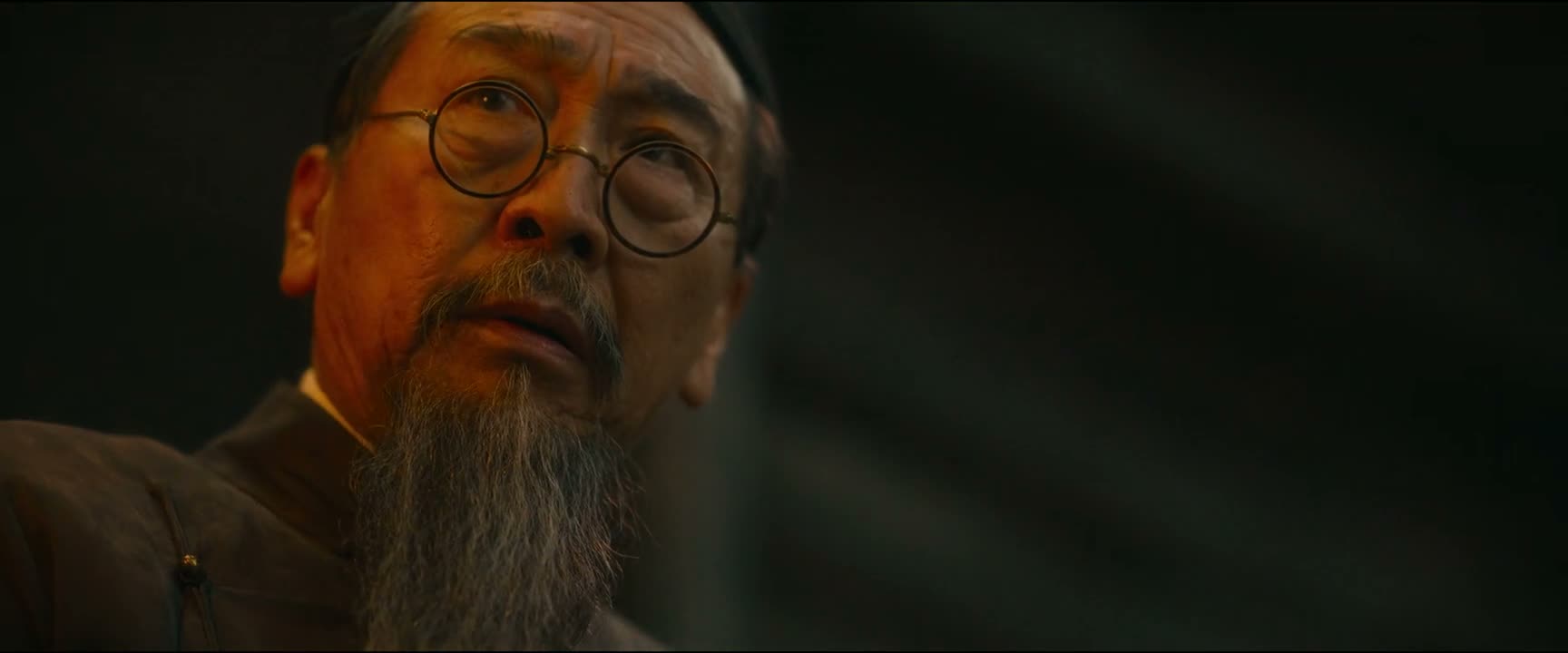 炸了咱们的广播电台 自来水厂 还有军事部门