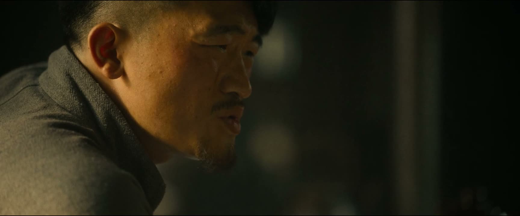他们最能把黑的说成白的