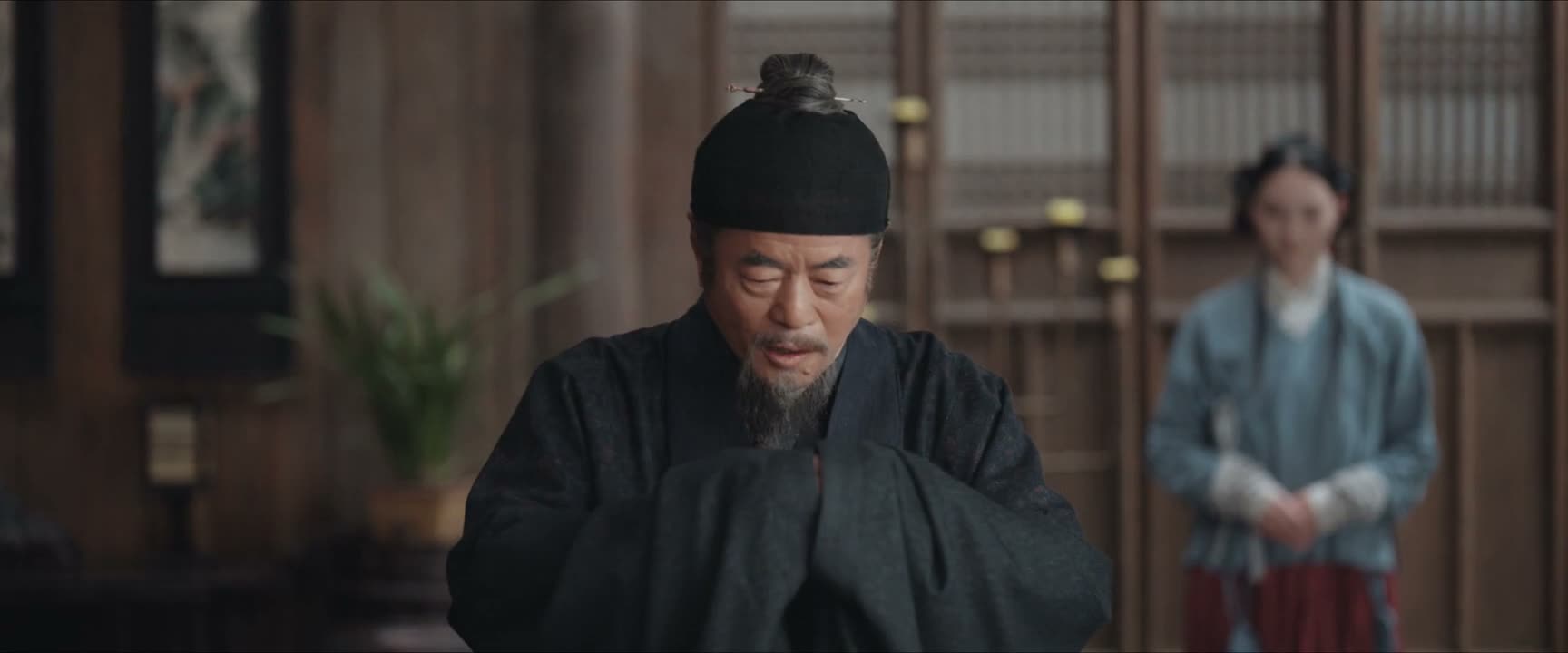 有劳戚东家