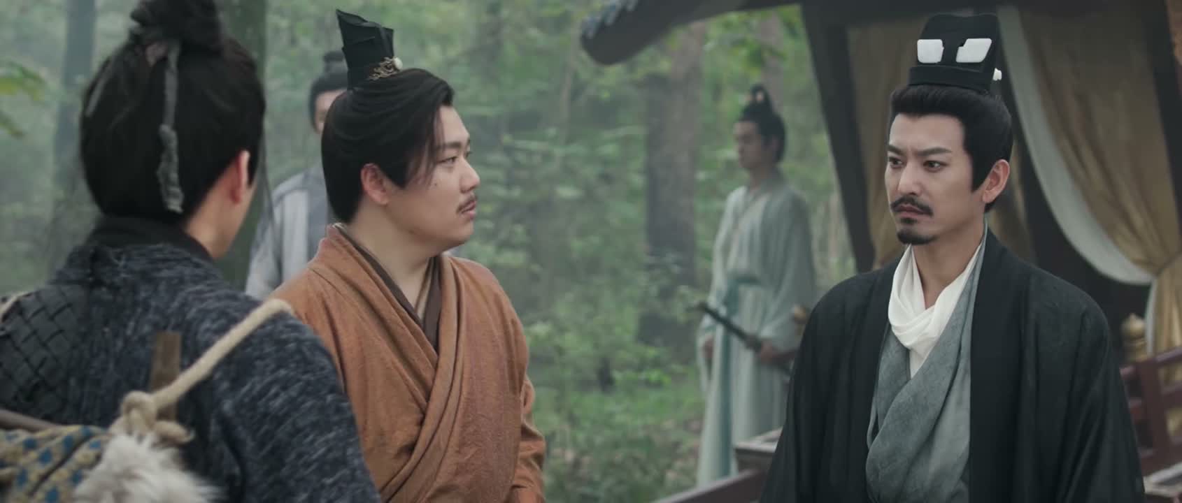 这慕少君倒是不一般哪