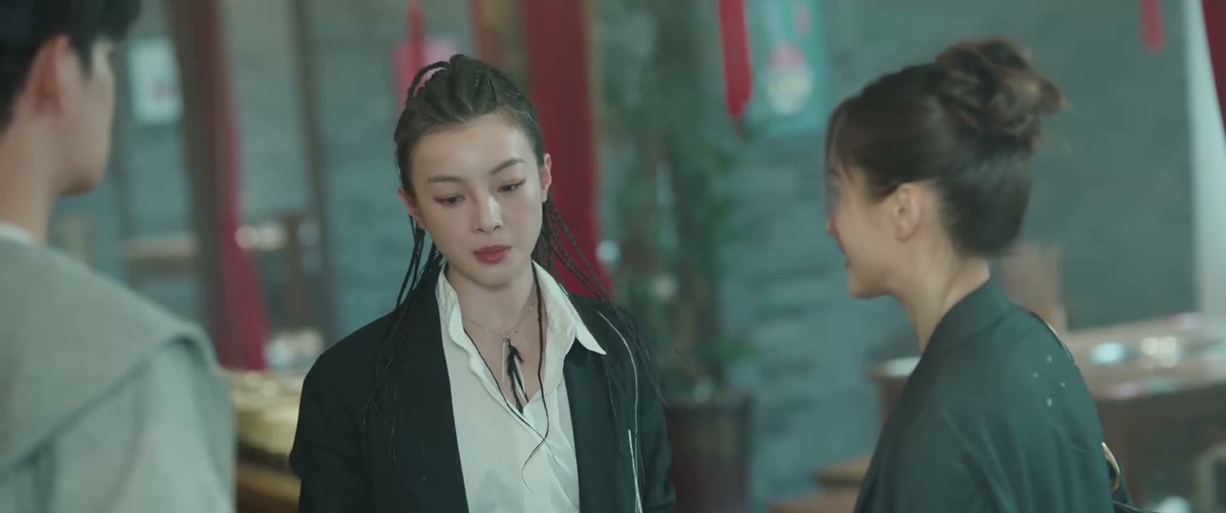 那你慢慢想吧 我俩先走了