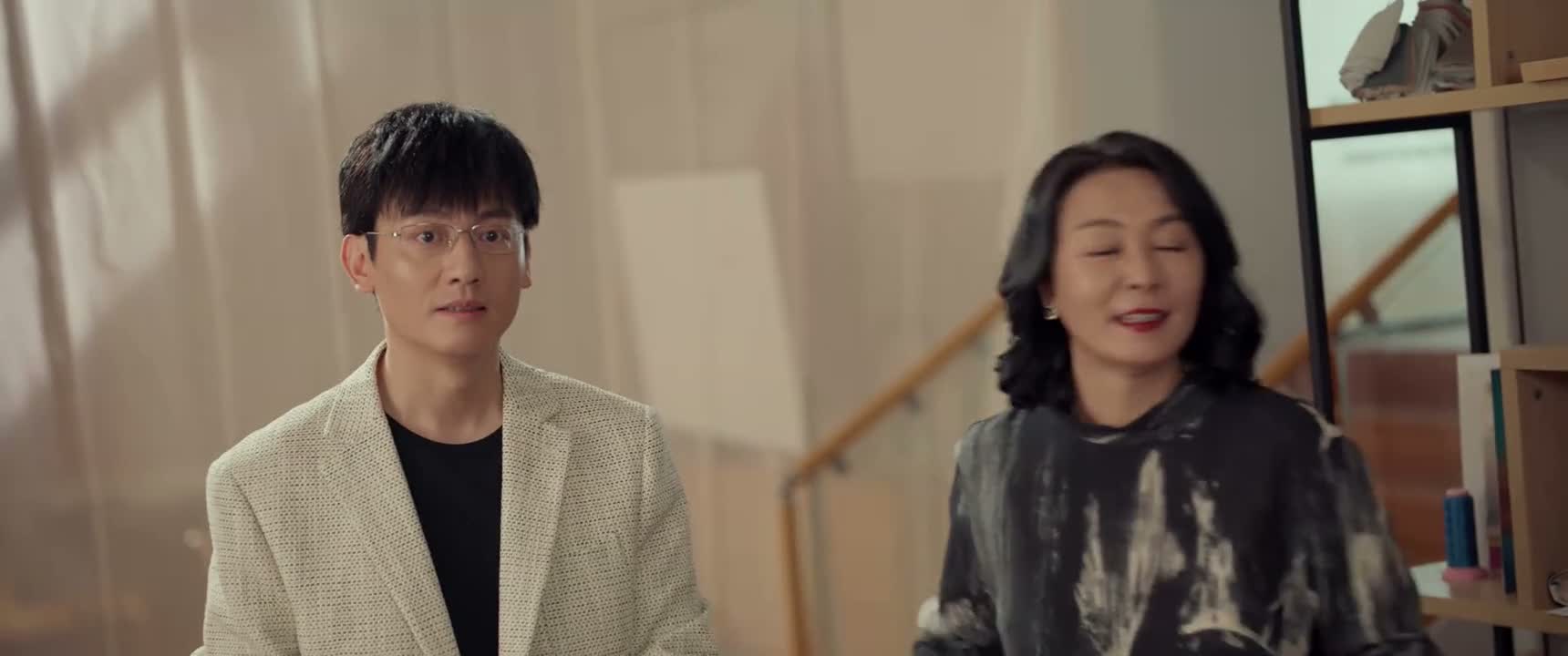 你们俩好久没见了吧