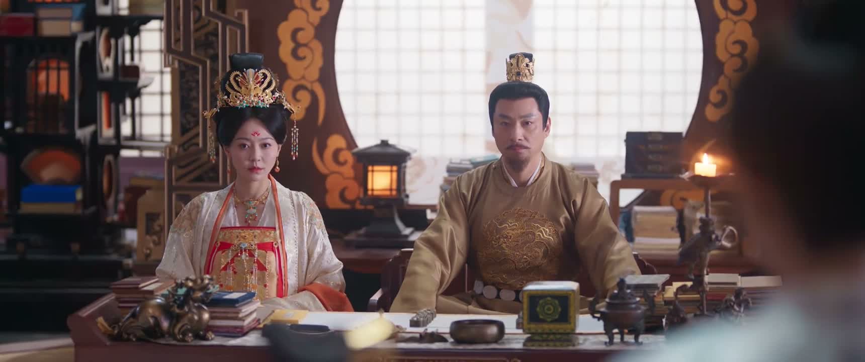 那天伍两污言秽语侮辱奴婢