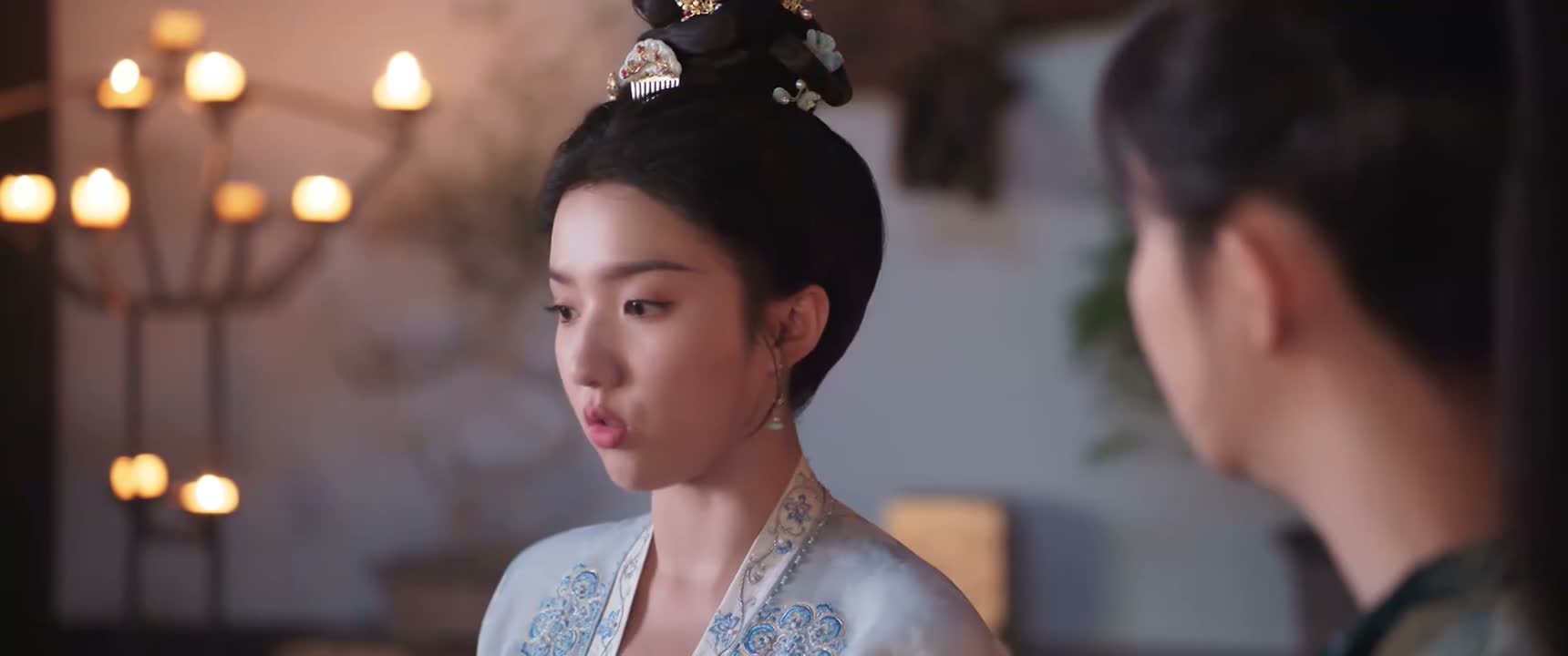 所以是出自不同人之手