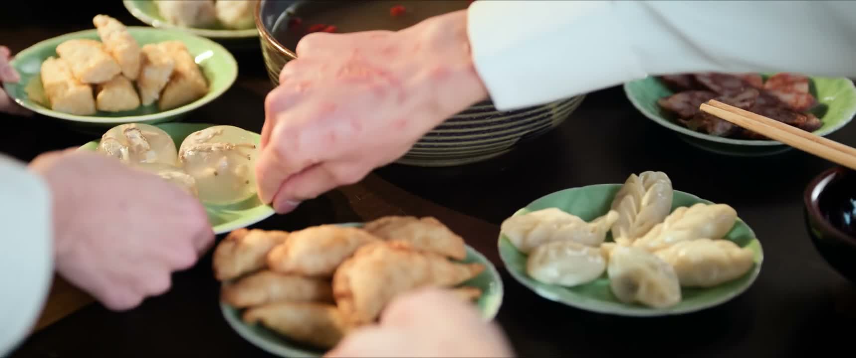 菜齐了 客官 慢用