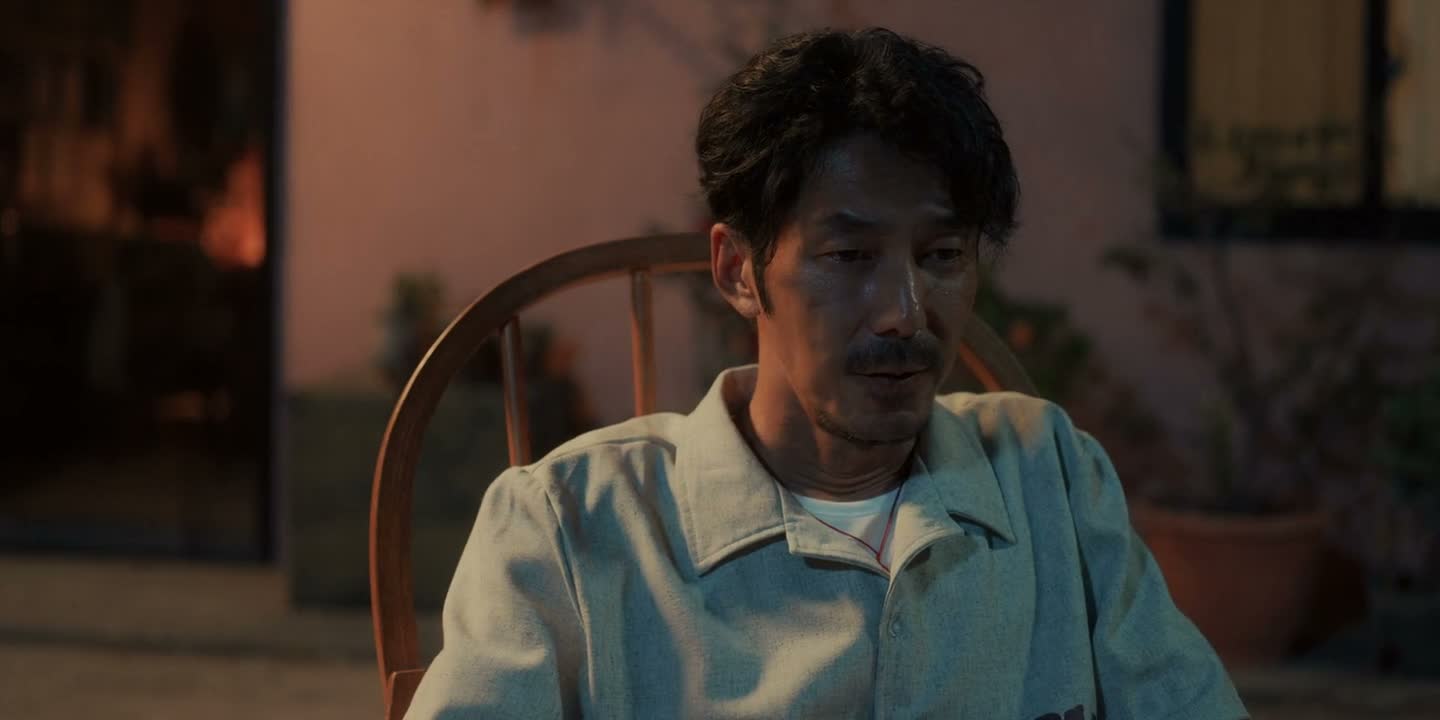 把这个整个桌椅全部换过