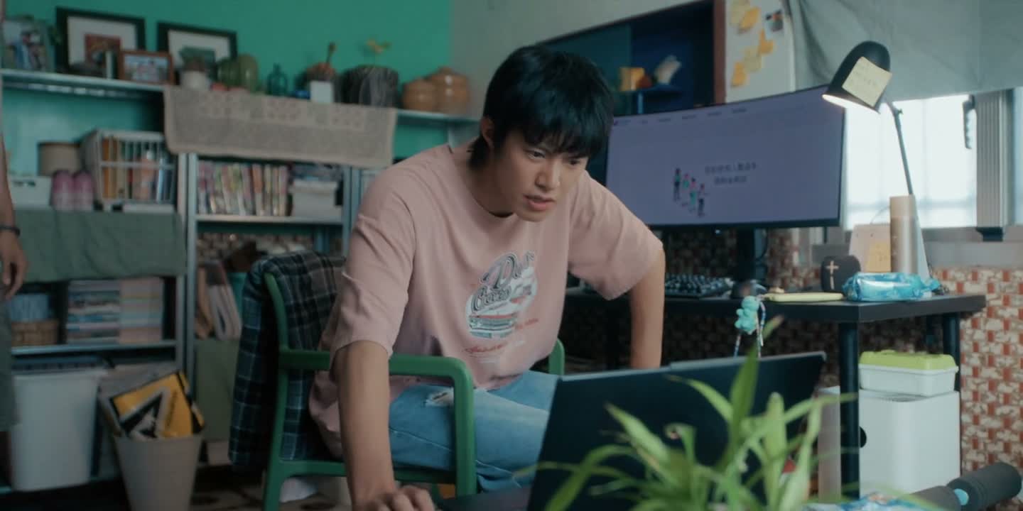 先不要吵我在抢票