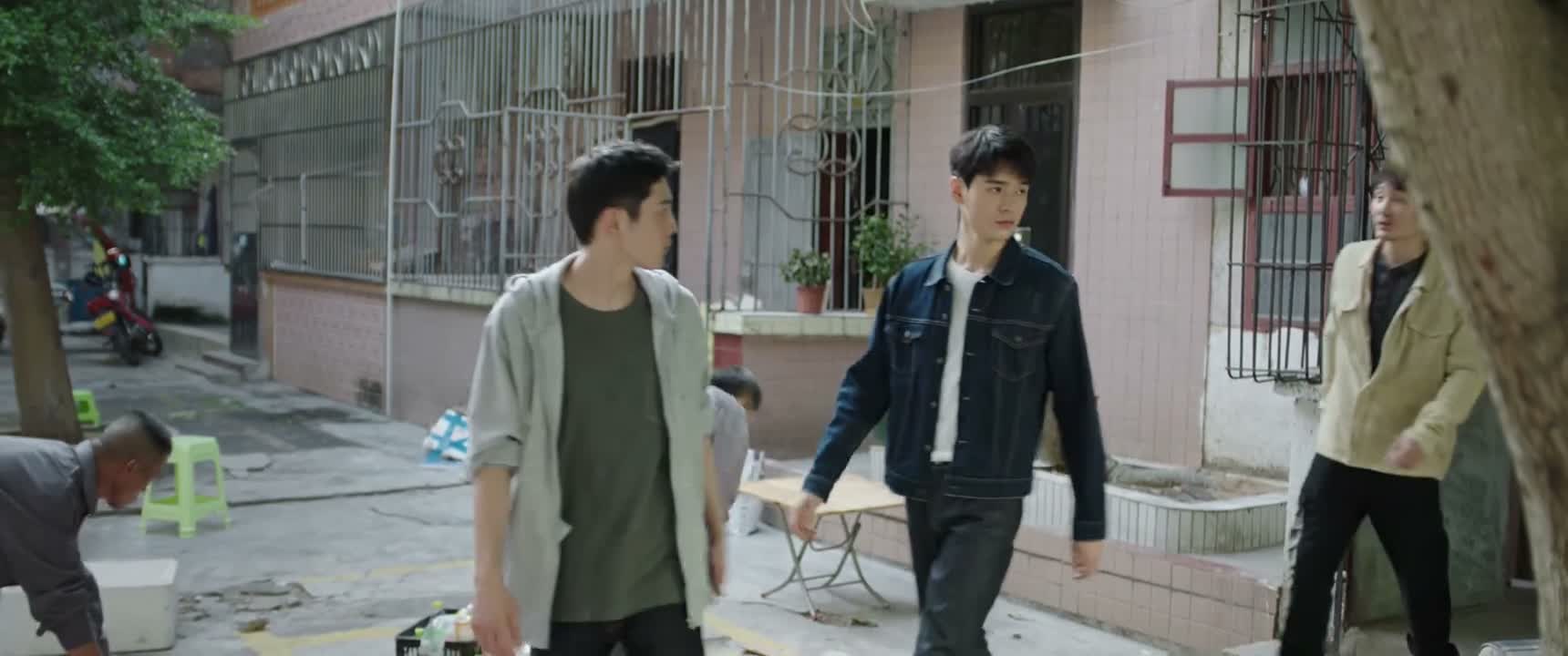我就不送了啊 麻烦了