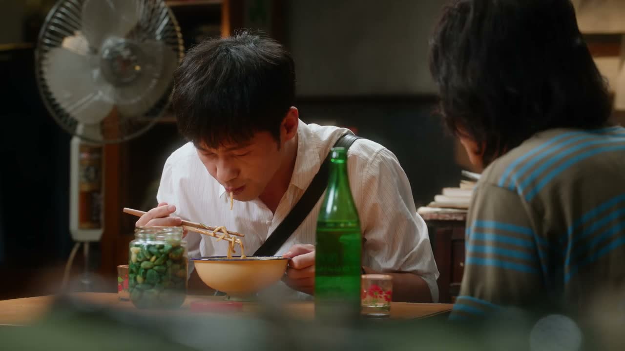 你手头要是紧你跟我说