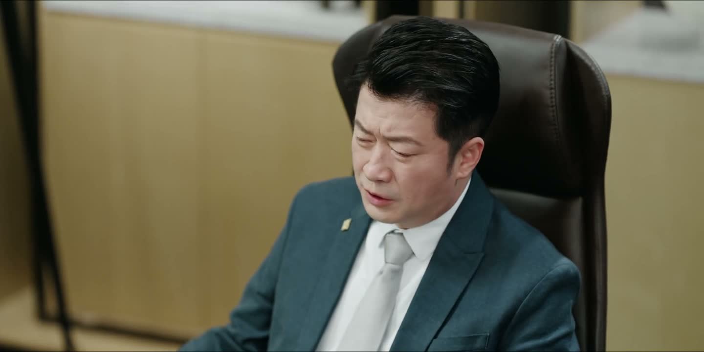 让他这段时间给我低调点