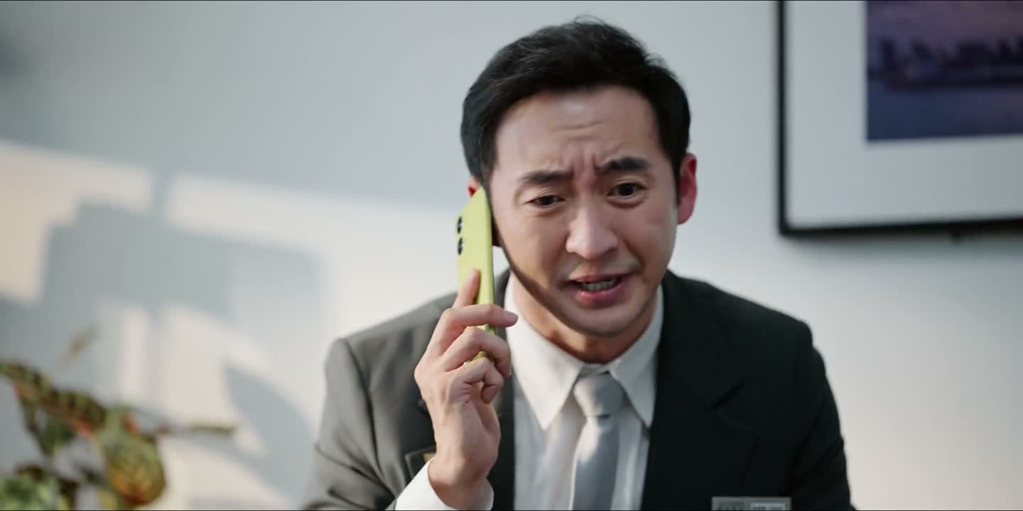 她什么背景都没有啊