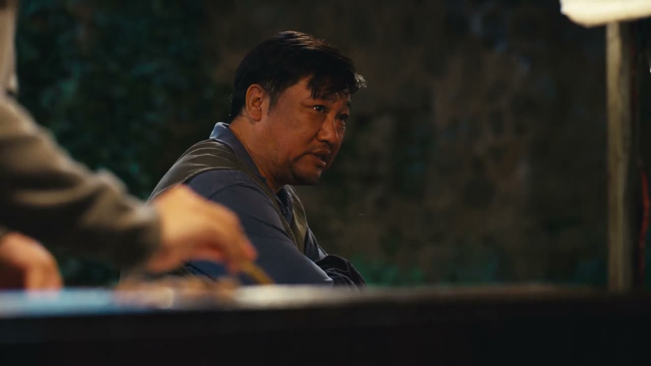 这烧烤整得像打仗似的