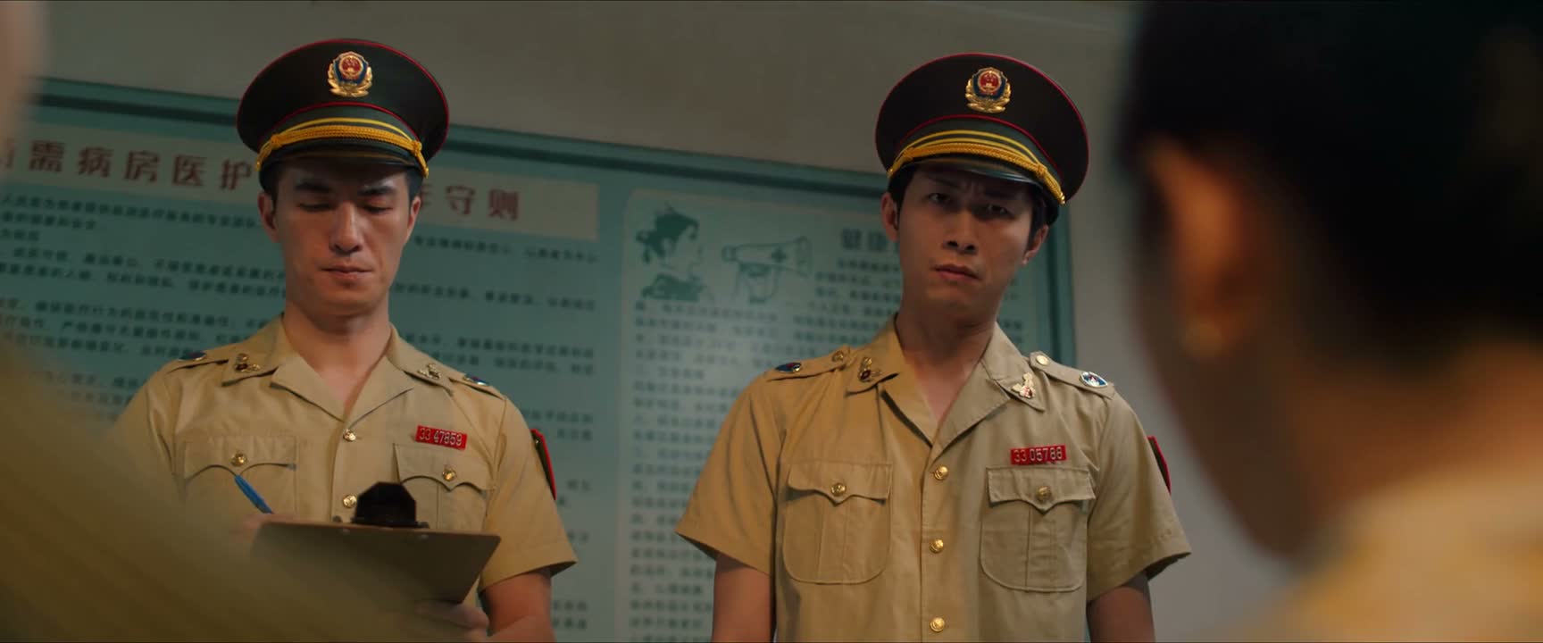 我妈已经被他打得半死