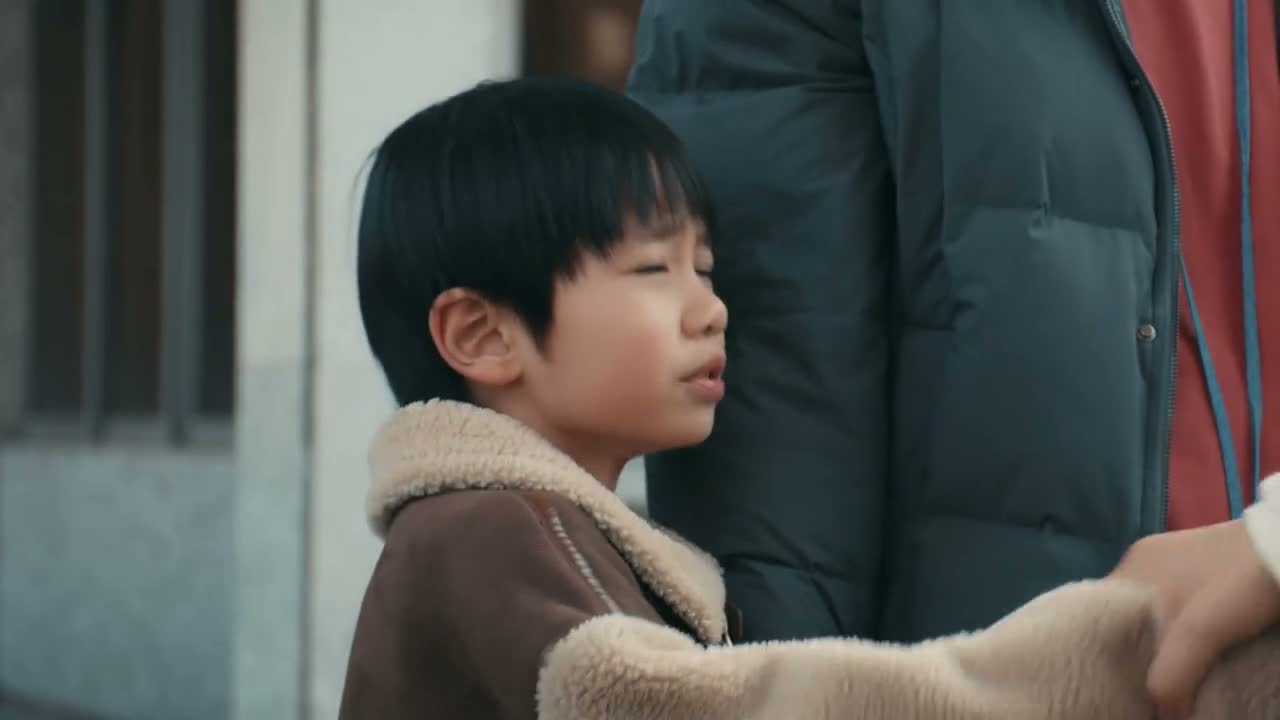 我不想跟奶奶走