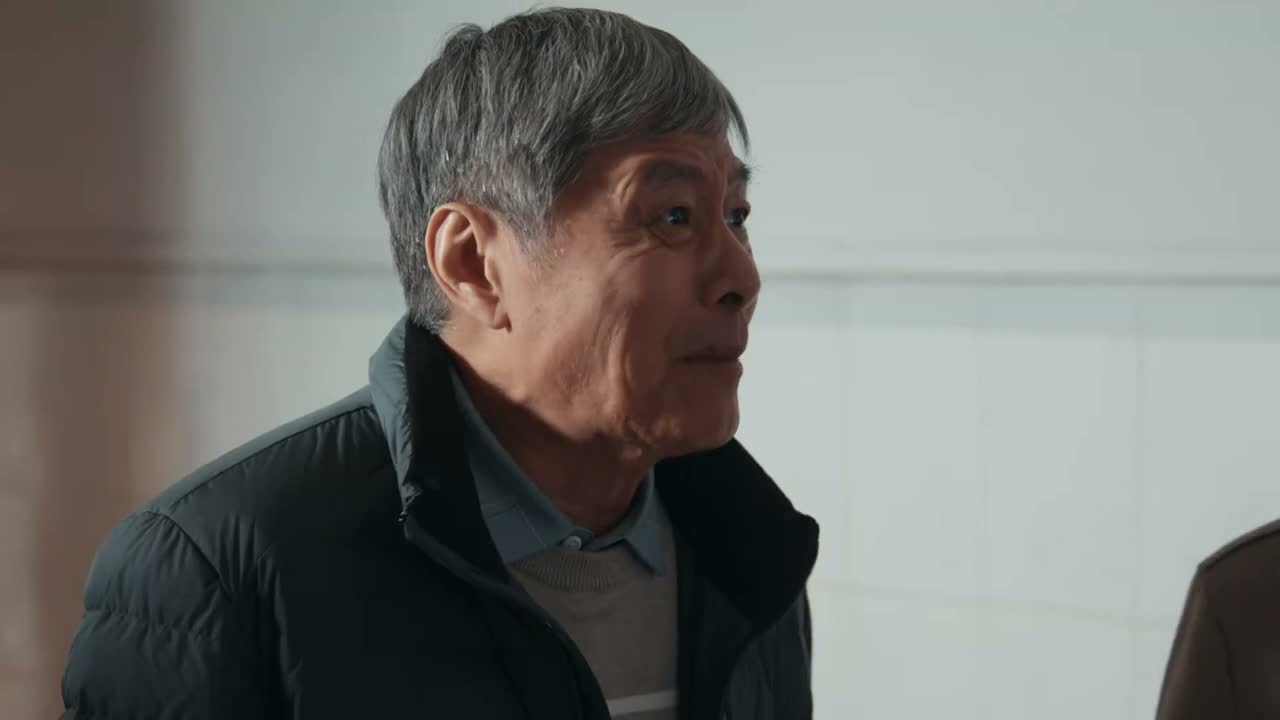 这邻居帮忙把周围都找遍了
