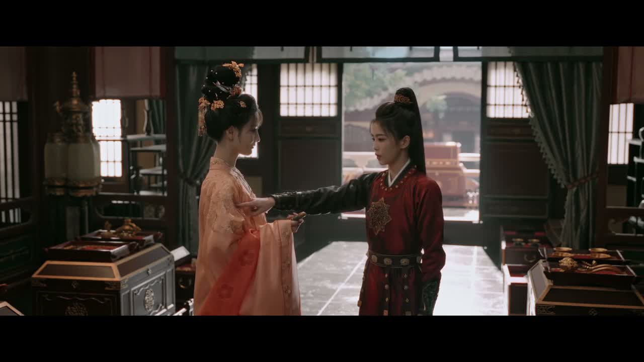 你就往这里、这里