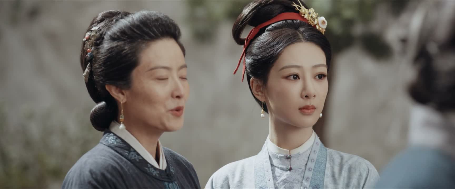 过去的事就别再提了