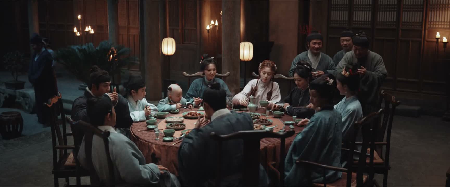 您可是大功臣啊 邵管事 敬您酒