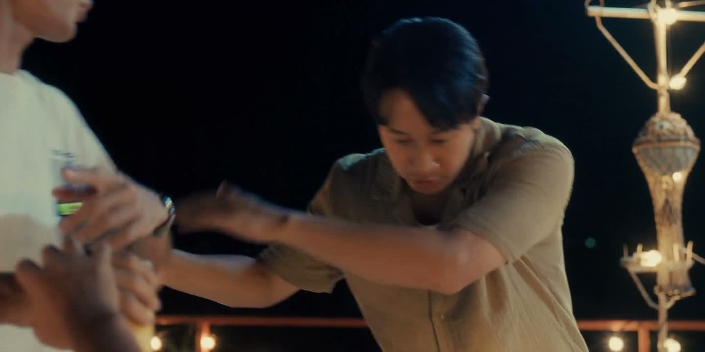 不用啦 我回去睡一下就没事了