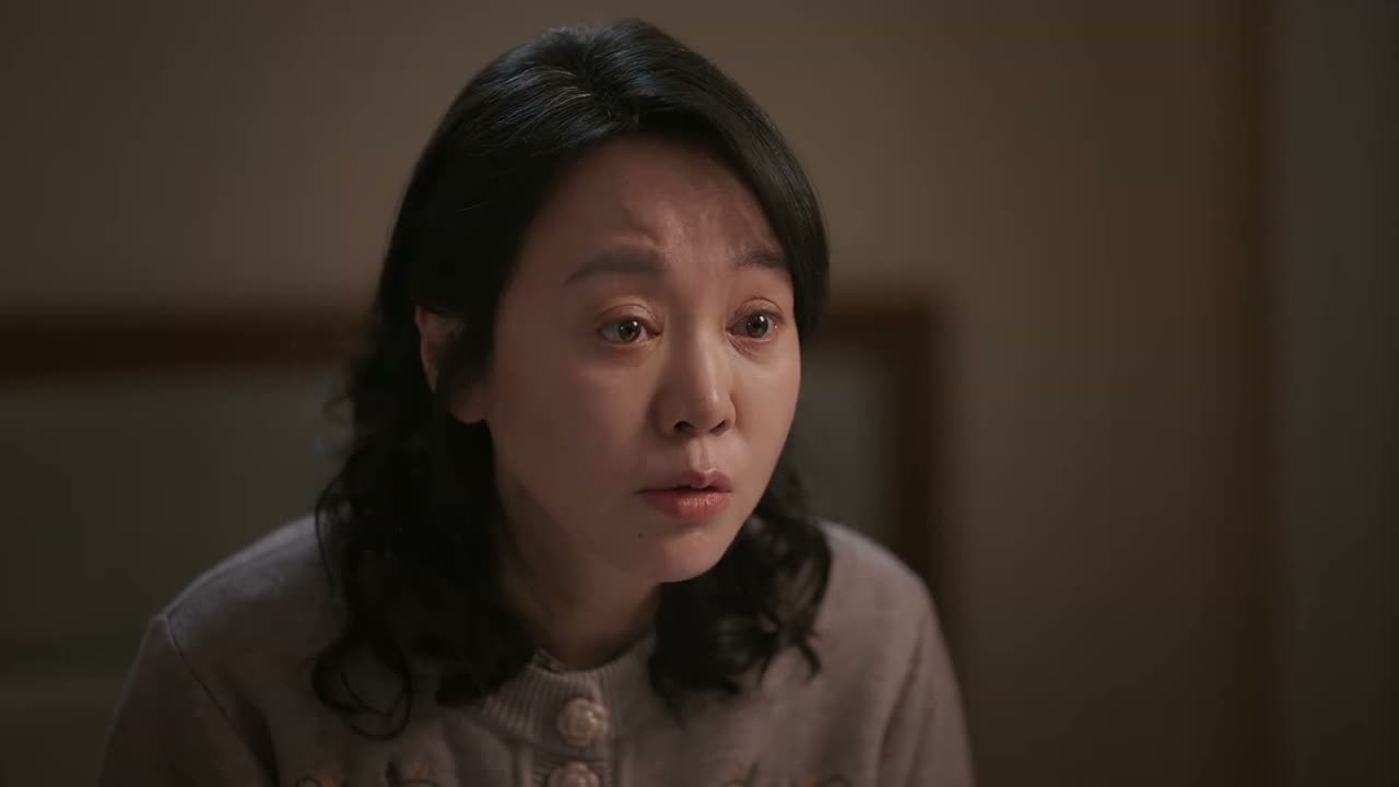 她就过来跟我说话