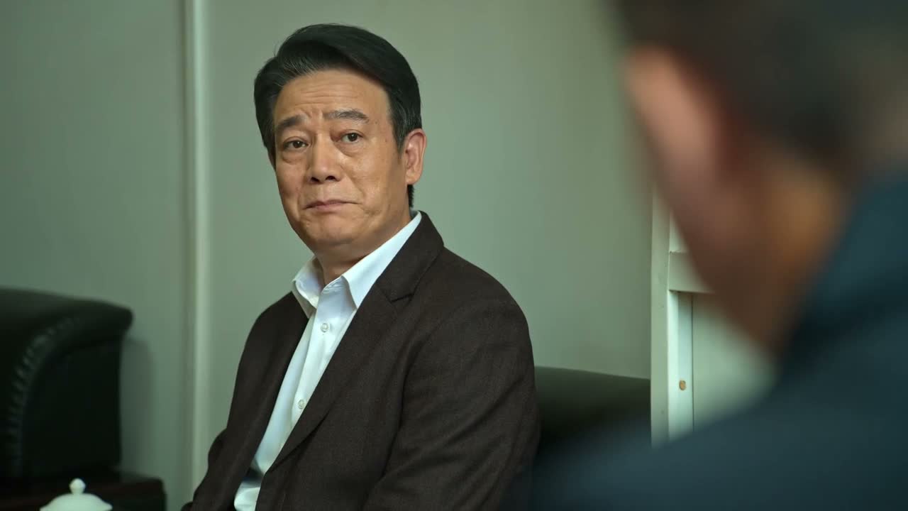 必须严惩 决不姑息
