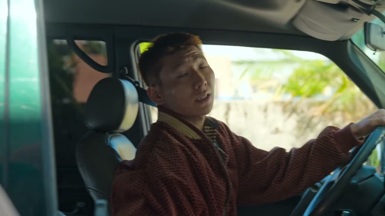 大庆人在里边呢 你脱得了身吗