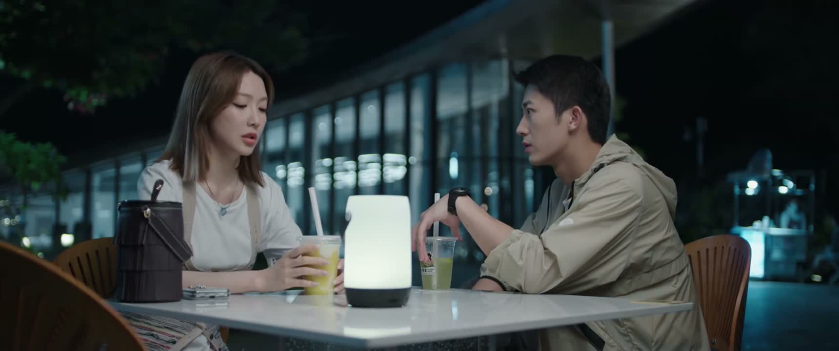而且你还是个干警察的