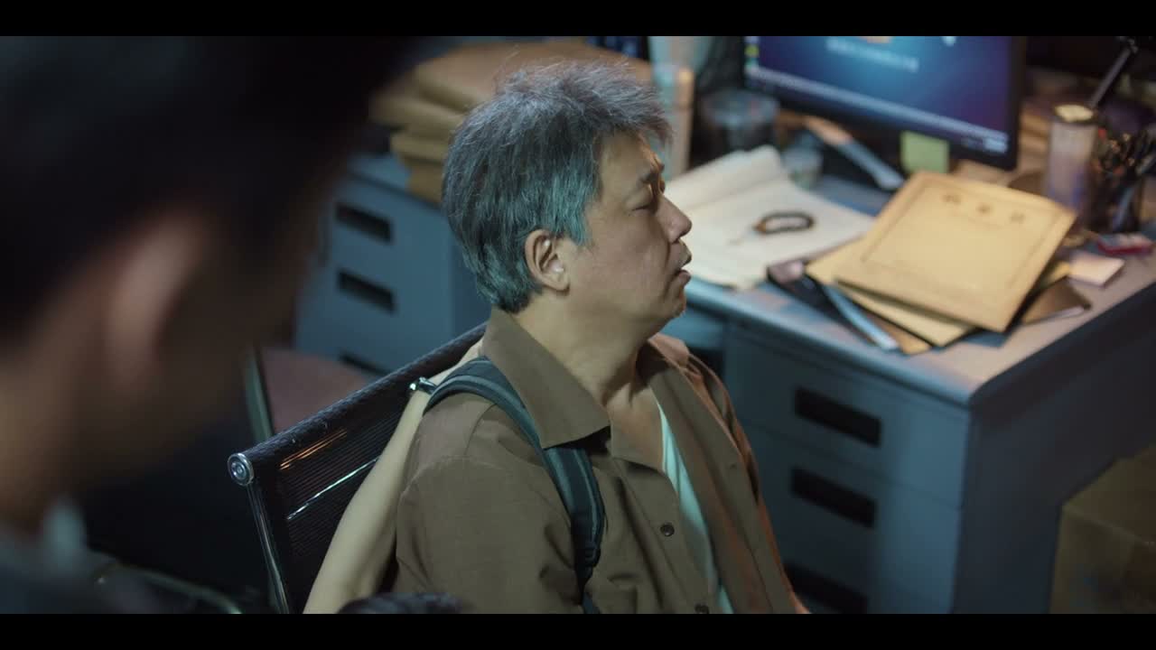 小冉 你别在那儿傻站着