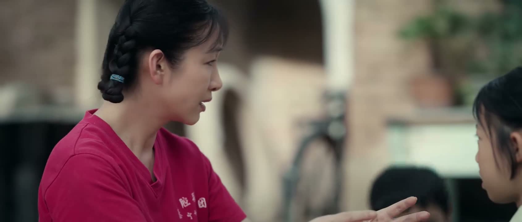 这娃 出声嘛