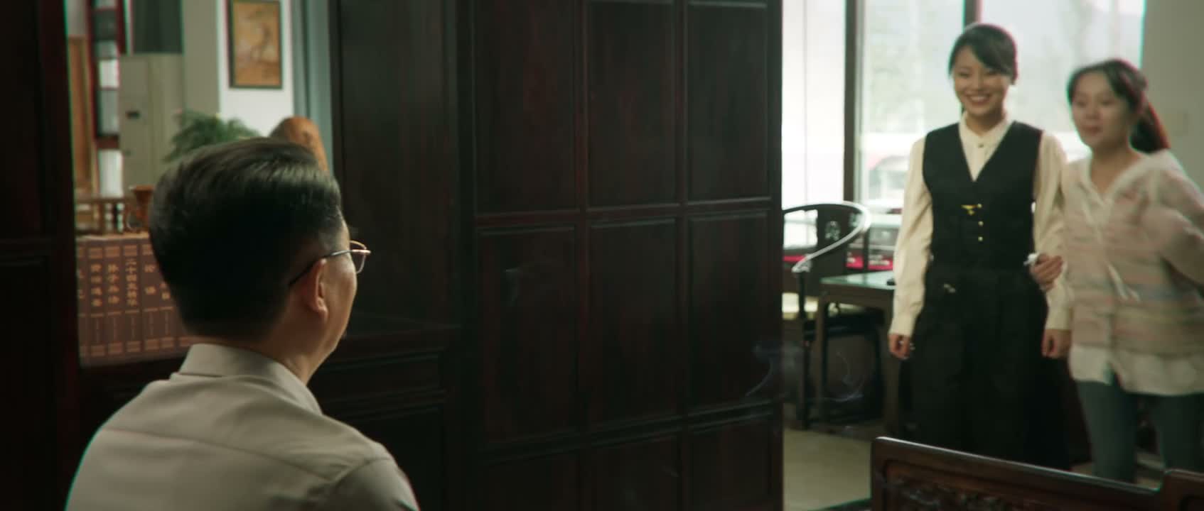 爸 宝贝 聊什么呢 那么开心呢