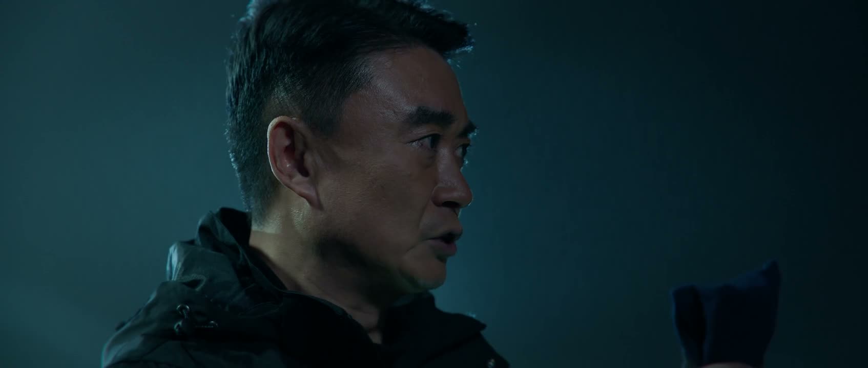 都给我滚蛋
