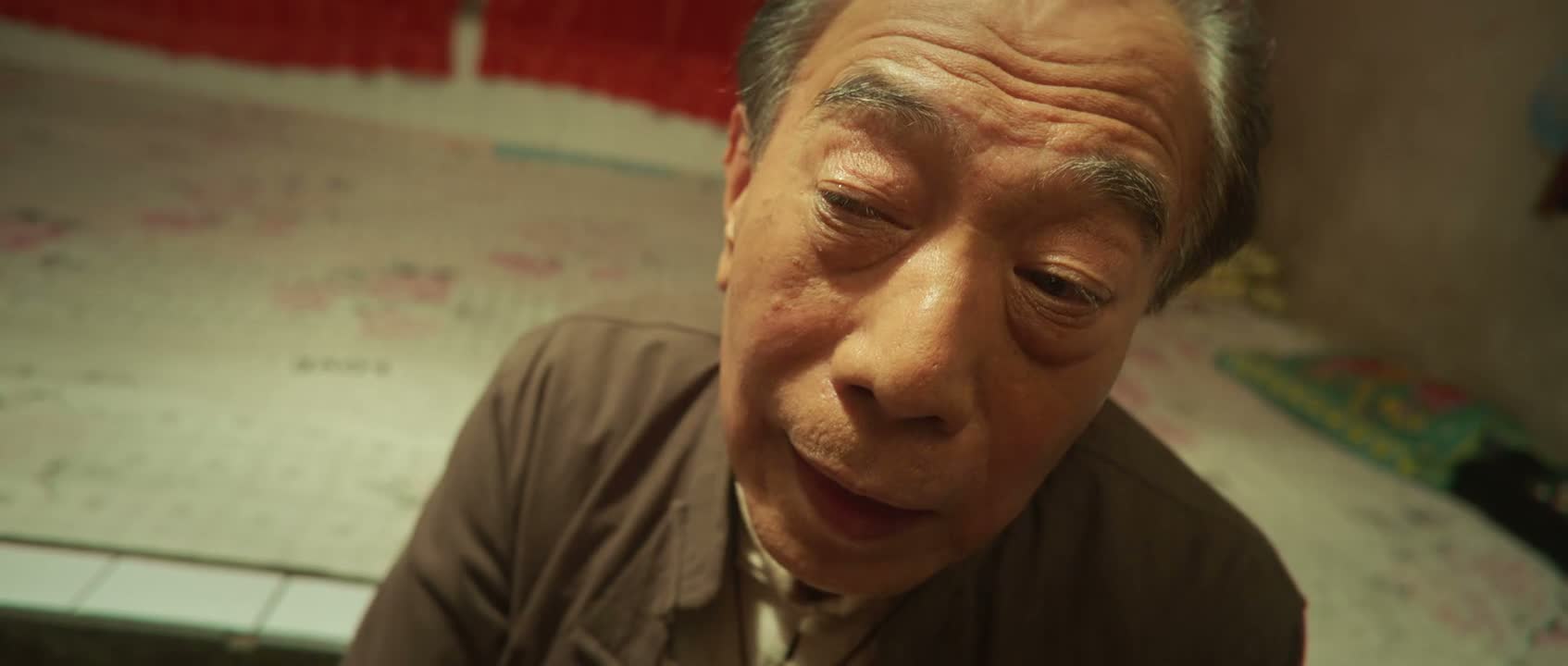 咱俩是一根绳上的蚂蚱